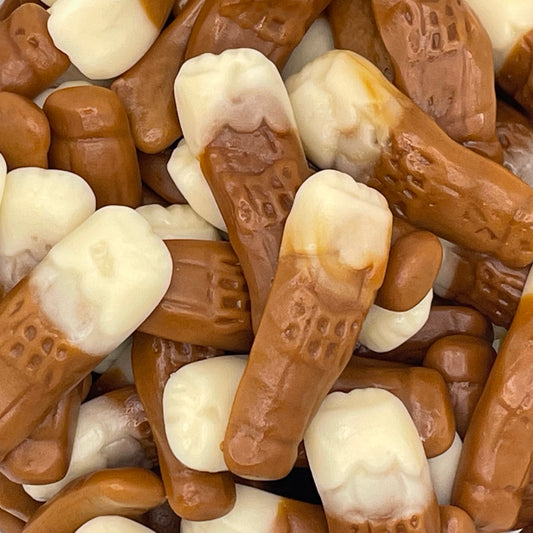 Pint Pots are full to the brim with flavour. Beer-flavoured jelly sweets in the shape of a pint.