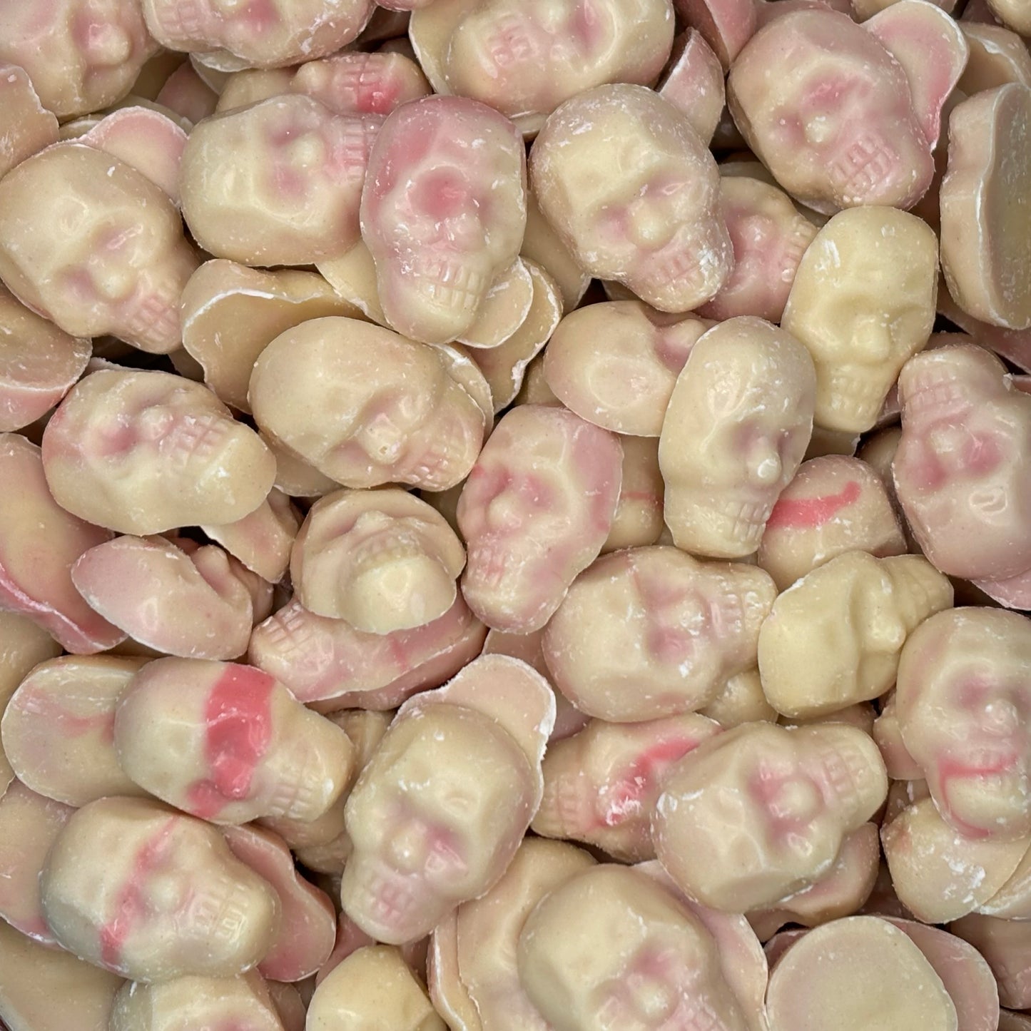 Hannah's Skull Crushers - Strawberry & cream flavour candy pieces shaped as skulls.